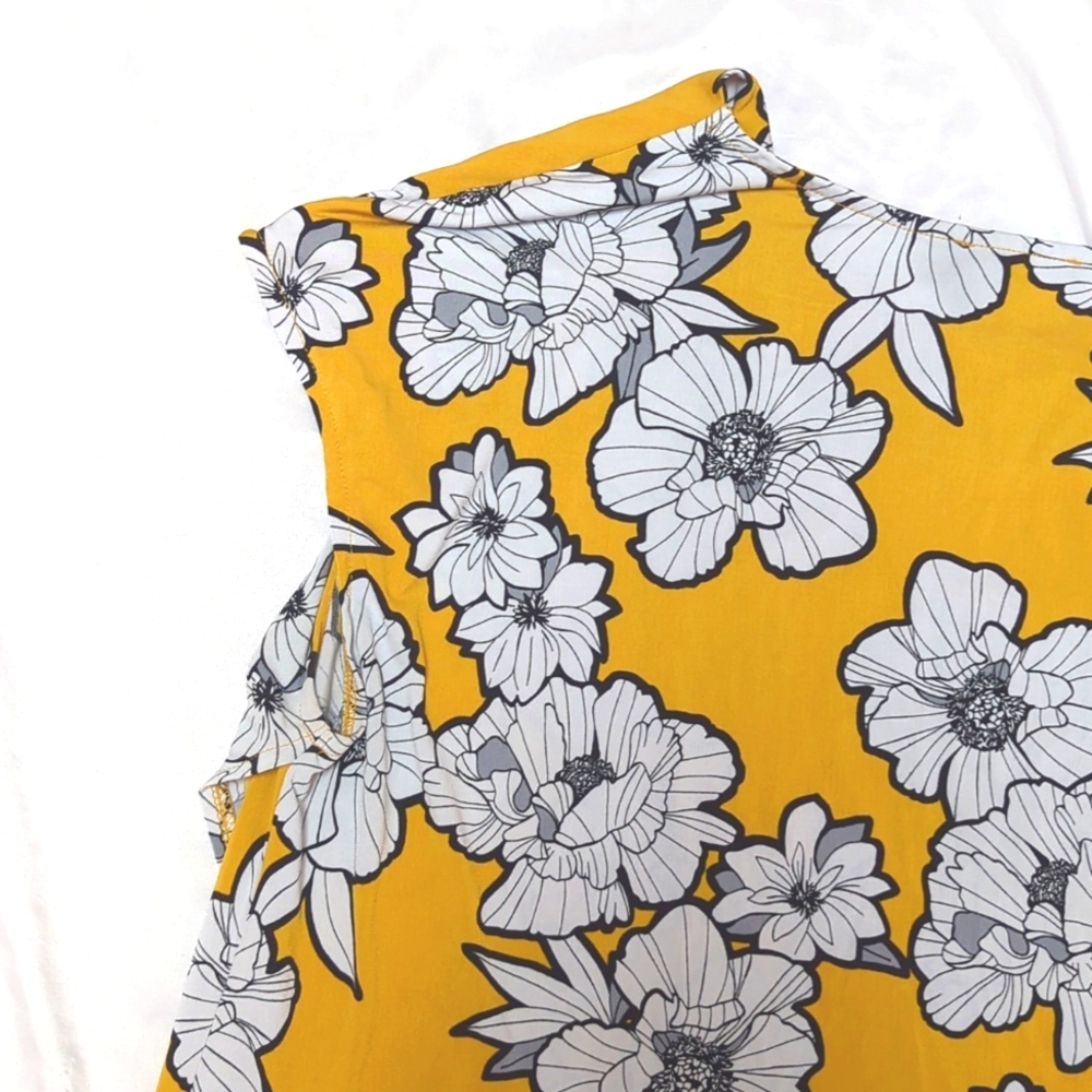 Lane Bryant Floral Drape Neck Top With Cap Sleeves Size 18/20 Summer Stretch - Picture 4 of 8
